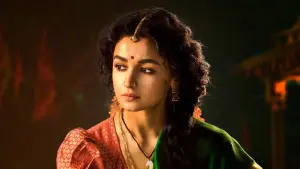 Задник к фильму "RRR: Рядом ревёт революция" #187016