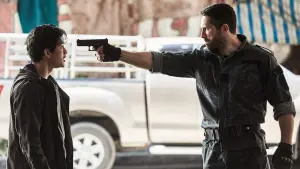 Задник к фильму "Тройная угроза" #290848