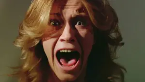 Задник к фильму "Бешеная" #287088