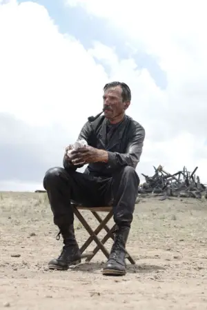 Постер к фильму "Нефть" #624190