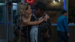 Задник к фильму "Девушка, подающая надежды" #215076