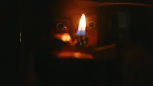 Задник к фильму "Женщина во дворе" #612742