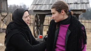 Задник к фильму "За холмами" #469127