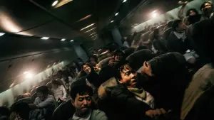 Задник к фильму "Чрезвычайная ситуация" #316691