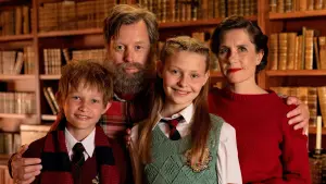 Задник к фильму "Все ждут Рождество 2: Люси и магический кристалл" #334854