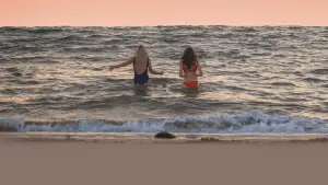 Задник к фильму "Влюблённости Анаис" #363797