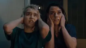 Задник к фильму "Восстание зловещих мертвецов" #604327