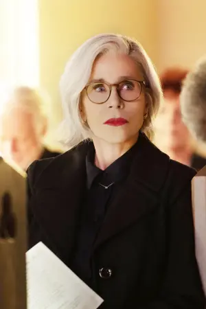 Постер к фильму "Двигаясь дальше" #491939