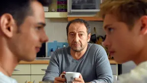 Задник к фильму "Поцелуи украдкой" #445894