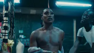 Задник к фильму "Женщина" #371274