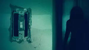 Задник к фильму "И гаснет свет…" #376127