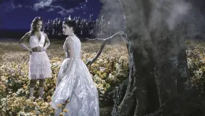 Задник к фильму "Заколдованная Элла" #693352