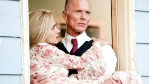 Видео к фильму Что случилось с Вирджинией? | Virginia (2012) - Official Trailer [HD]