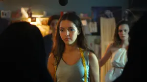 Видео к фильму Лапочка | Papicha | Trailer