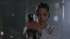 Задник к фильму "Лара Крофт: Расхитительница гробниц" #652465