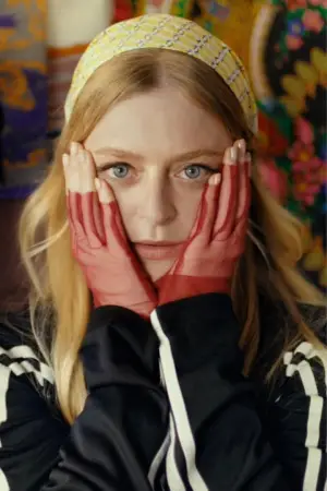 Постер к фильму "Идиотка" #530431