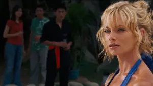 Задник к фильму "DOA: Живым или мертвым" #465993