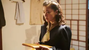 Задник к фильму "Жена шпиона" #412173