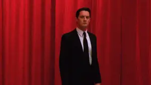 Задник к фильму "Твин Пикс: Сквозь огонь" #643236