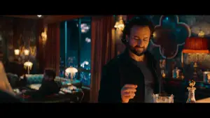 Задник к фильму "Похититель драгоценностей: ограбление начинается" #645237