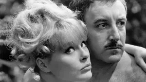 Задник к фильму "Выстрел в темноте" #229130