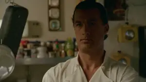 Задник к фильму "В осаде" #718012