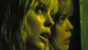 Задник к фильму "Треугольник" #375014