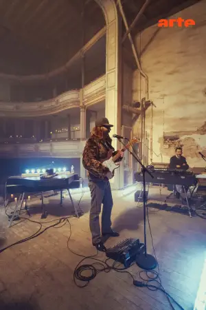 Постер к фильму "Sébastien Tellier au Théâtre de Mirecourt - Passengers" #775375