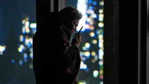 Задник к фильму "Внутри" #317242