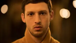 Задник к фильму "Синонимы" #406957