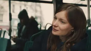 Задник к фильму "Louise" #788855