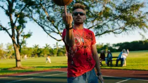 Задник к фильму "Пляжный бездельник" #420801