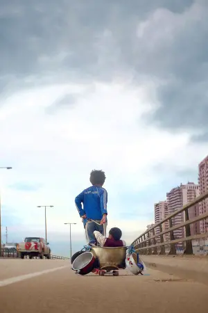 Постер к фильму "Капернаум" #375975