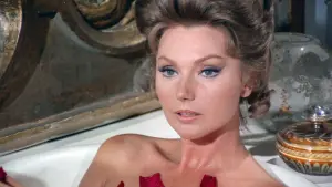 Задник к фильму "Жюстина маркиза Де Сада" #439583