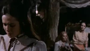 Задник к фильму "Дом, который кричит" #481717