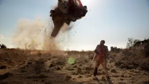 Задник к фильму "Дрожь земли 5: Кровное родство" #344174