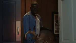 Задник к фильму "Прочь" #580693