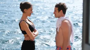 Задник к фильму "Aşk Mevsimi" #757576
