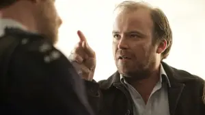 Задник к фильму "Сломленные" #695234