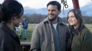 Задник к фильму "Турбулентность" #795837