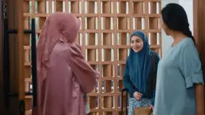 Задник к фильму "La Tahzan: Cinta, Dosa, Luka..." #672812