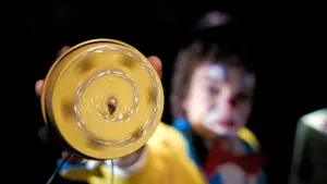 Задник к фильму "Экстро" #392487