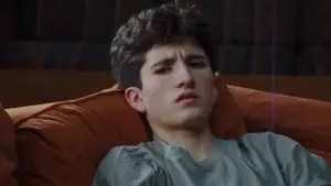 Задник к фильму "Reversion" #772685