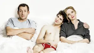 Задник к фильму "Маменькин сынок" #492081