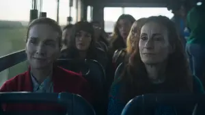 Задник к фильму "Женщина в очереди" #699707