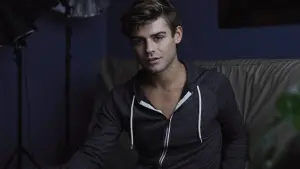 Задник к фильму "Королевская кобра" #452555