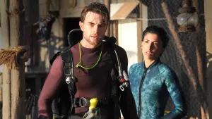 Задник к фильму "Глубокое синее море 3" #328710