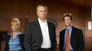 Задник к фильму "Макбрайд: Мадам, это убийство" #477534