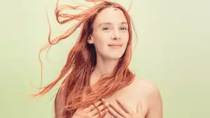 Задник к фильму "Молодая женщина" #741496