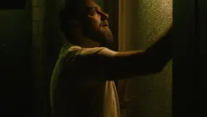 Задник к фильму "Потомок" #651552